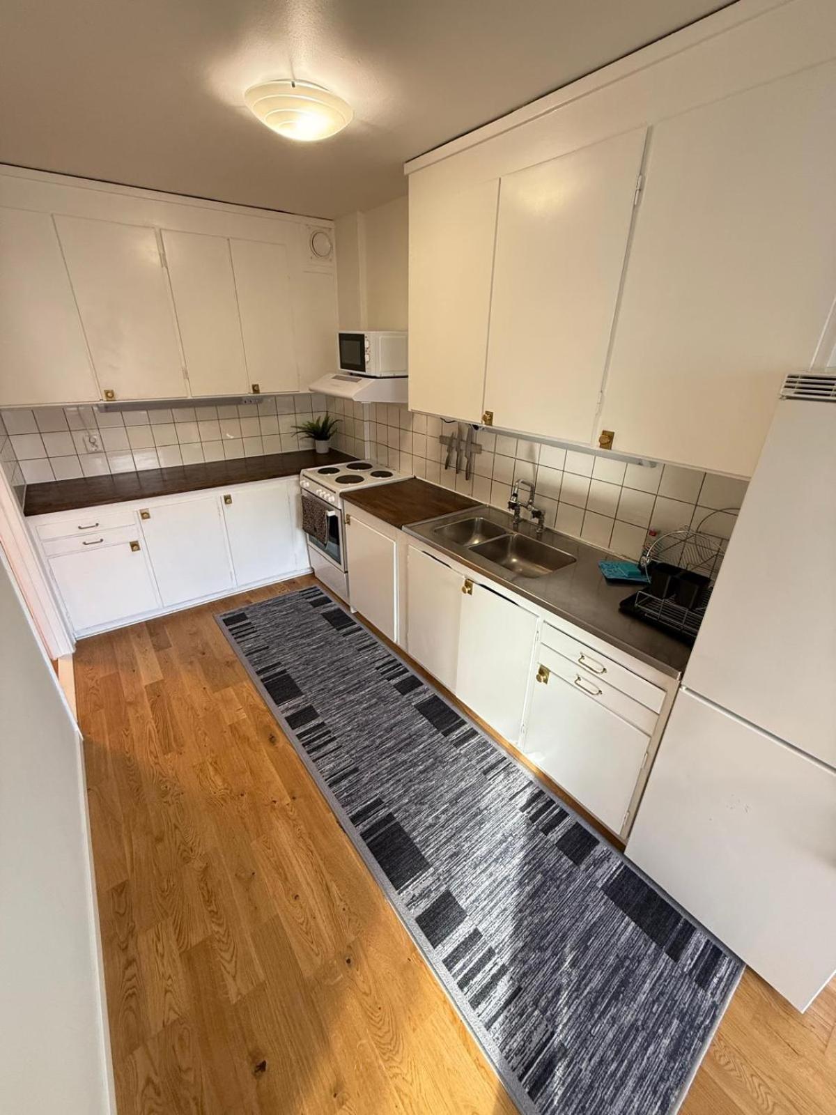 Spacious Near The Subway * Stockholm