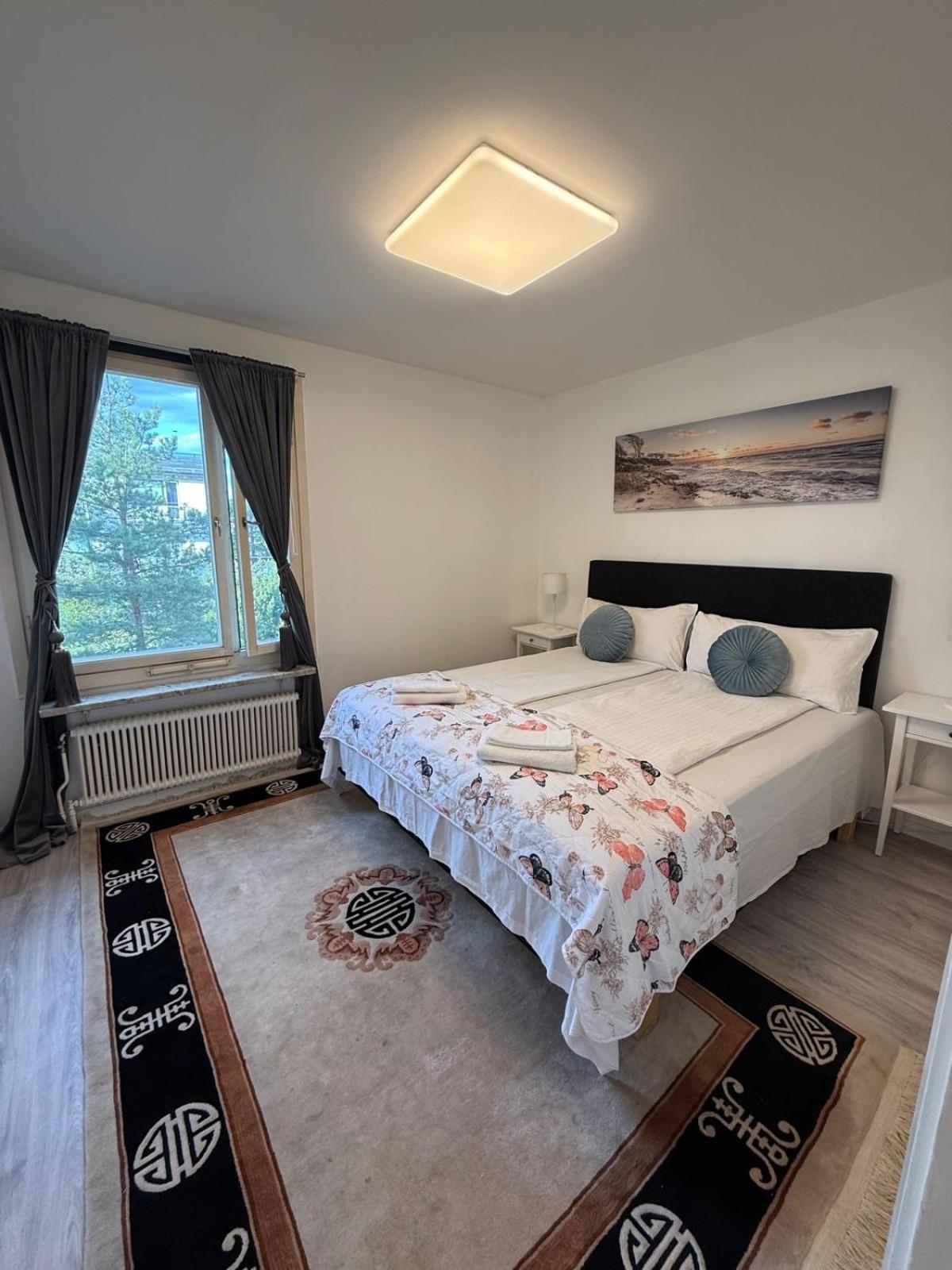 Leilighet Spacious Near The Subway Stockholm