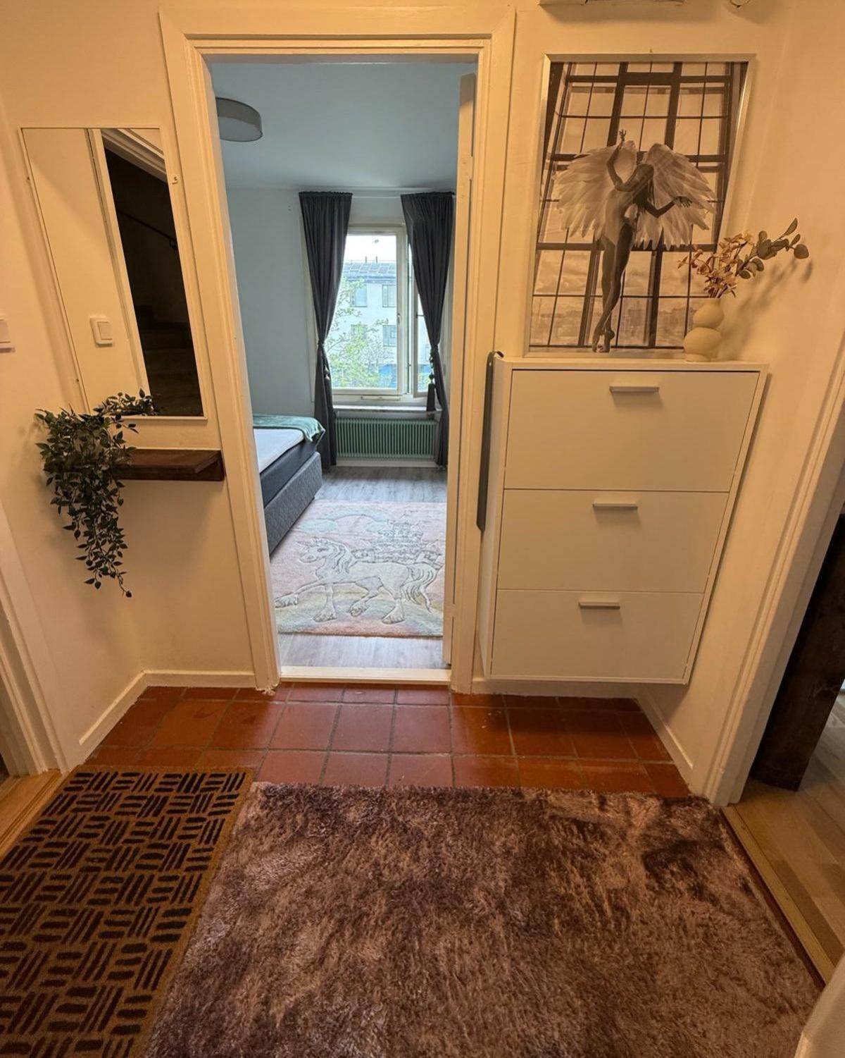 Spacious Near The Subway Leilighet
